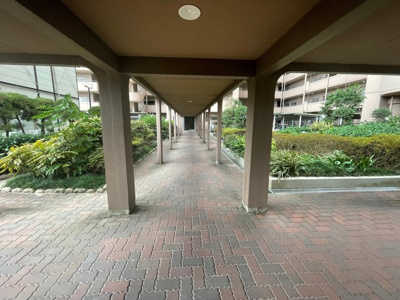 【その他】 | メゾンドール堺 | 敷地内にはお庭もございます♪
