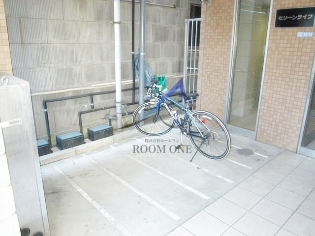 セリーンライフのその他共用部分|駐輪場です。