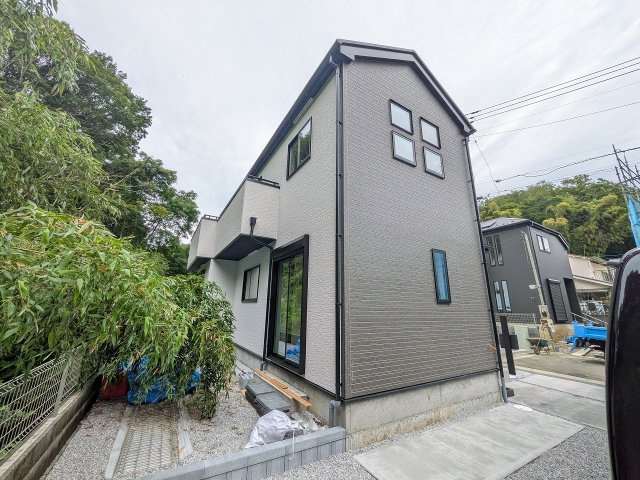八王子市　弐分方町　新築一戸建て　５期の外観|～控除や減税で優遇の長期優良住宅　ZEH水準の省エネ性能認定　全棟2台駐車可能～
