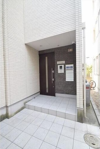 サンプレミオ十番町のエントランス|清潔なエントランスです