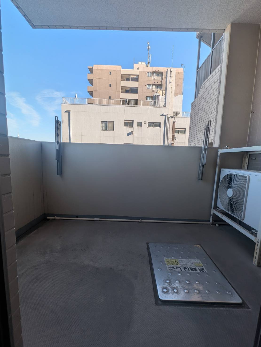 【バルコニー】