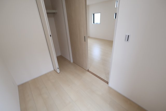 《仲介手数料無料》川越市上野田町13-26新築一戸建てリーブルガーデンの洋室