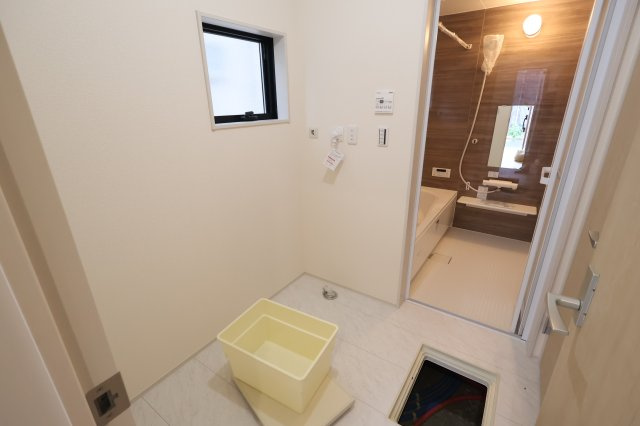《仲介手数料無料》川越市上野田町13-26新築一戸建てリーブルガーデンのランドリースペース
