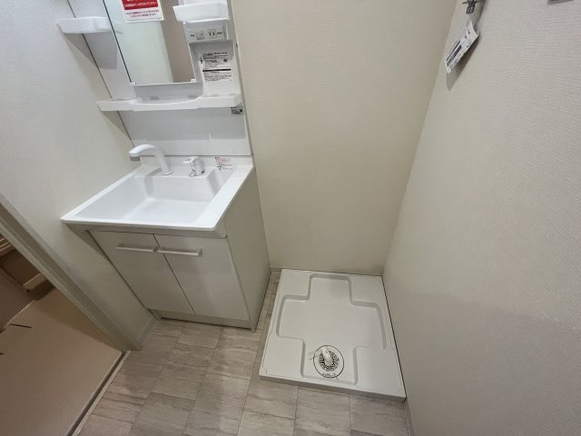 洗面所内に洗濯機置き場あり！