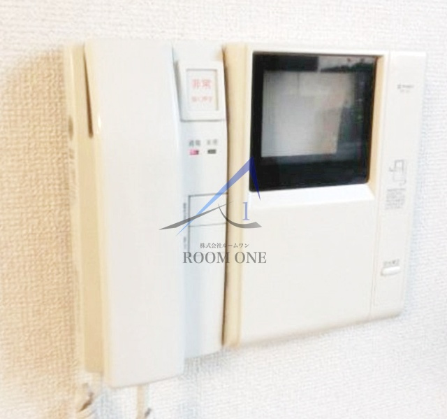 パークウェル代々木のセキュリティ|モニター付きインターホンです。