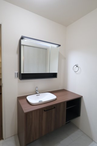 《仲介手数料無料》川越市上野田町13-26新築一戸建てリーブルガーデンの独立洗面台
