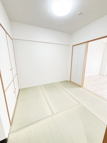 プレサンス神戸和田岬ステーションフロントの和室