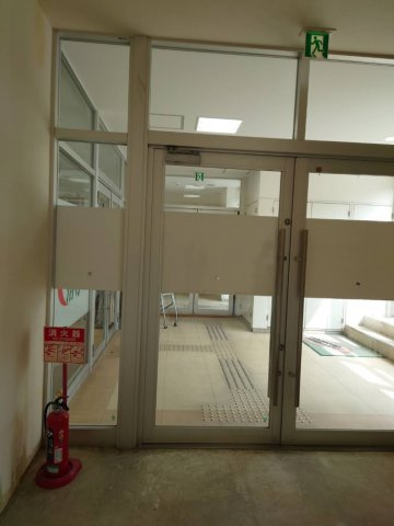 西宮名塩　貸店舗の内装|店舗入口（室内から）