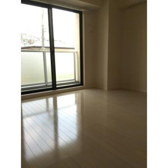 【洋室】 | ピースフル | ※写真は同タイプ住戸です。