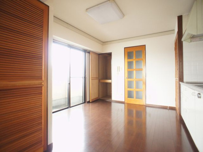 【居間・リビング】 | タワーレジデンシア鹿沼 | 広々としたお部屋です♪