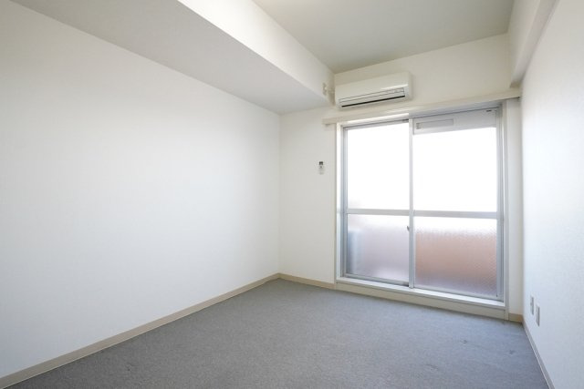 【居間・リビング】 | ホーユウコンフォルト白楽　Ａ棟