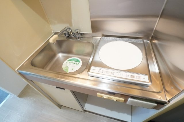 【キッチン】 | ホーユウコンフォルト白楽　Ａ棟 | 1口IHコンロ