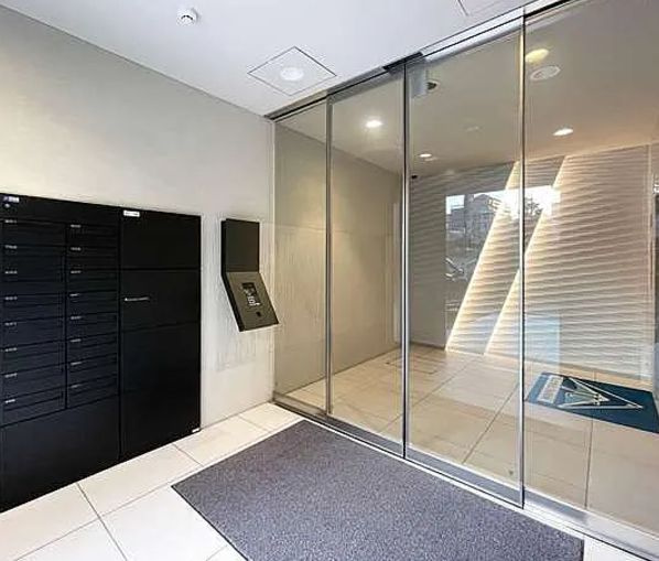 JU TOWER FRONT千石のロビー