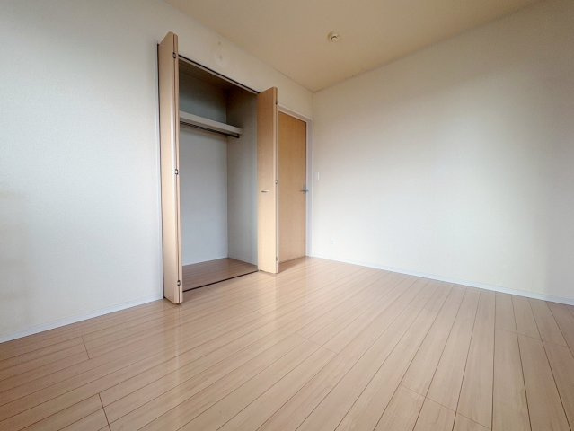 中古戸建・中古住宅　郡山市名倉　桜小学校・第三中学校の洋室