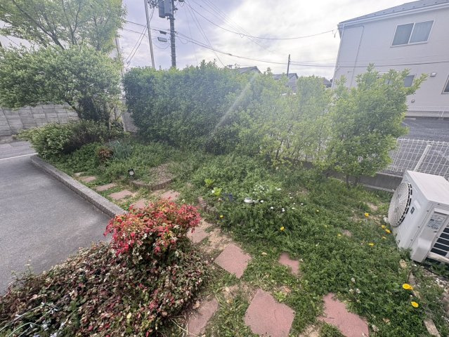 中古戸建・中古住宅　郡山市名倉　桜小学校・第三中学校の庭