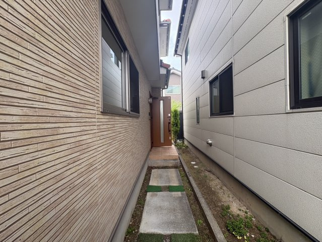 中古戸建・中古住宅　郡山市名倉　桜小学校・第三中学校の玄関