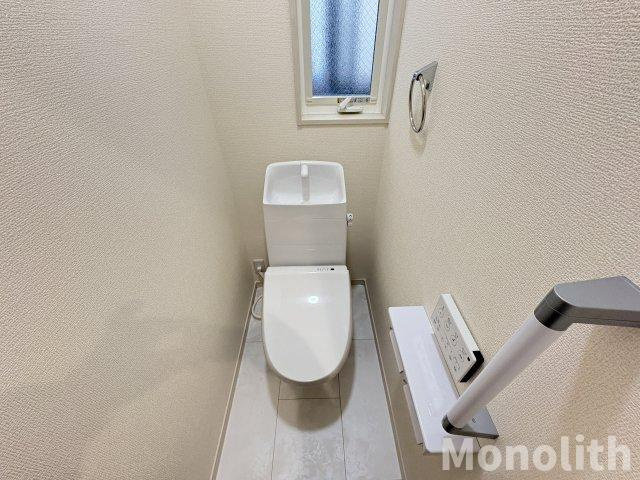 岸和田市岸野町戸建のトイレ