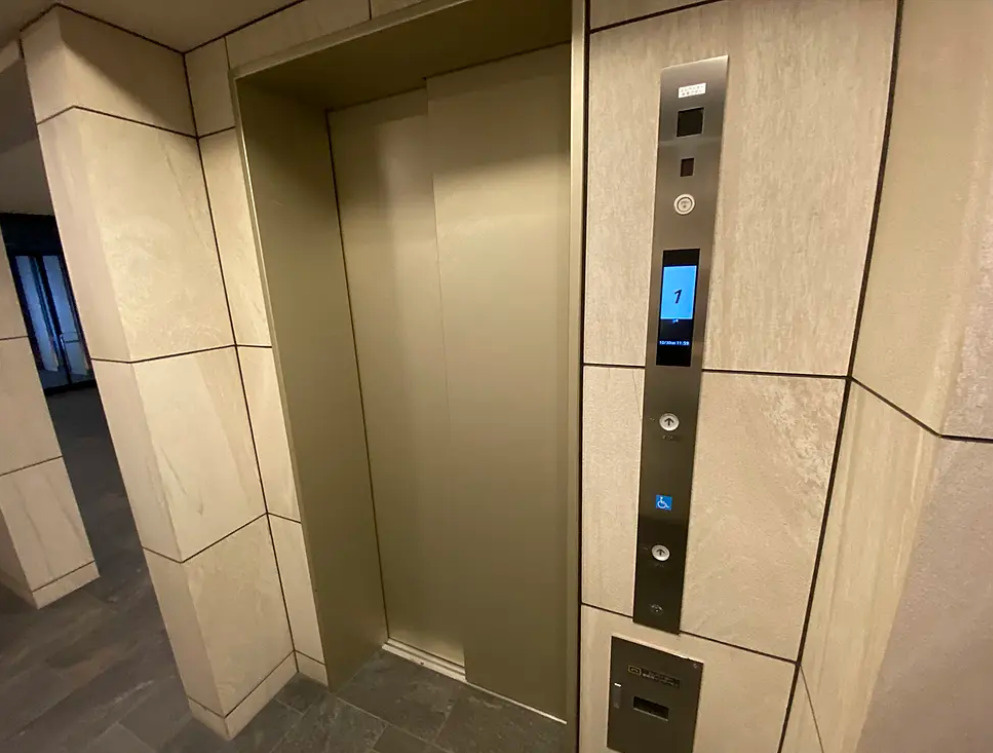 IBIS市ヶ谷のその他共用部分|エレベータ
