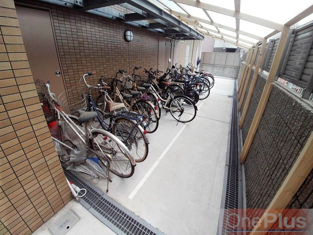 ミリオンベル本山の駐車場|駐輪場
