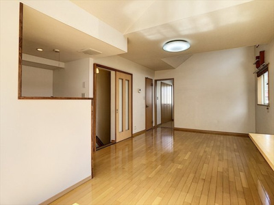 【居間・リビング】 | 鹿田本町戸建