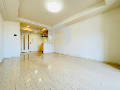 【居間・リビング】 | セレッソコート上本町EAST | 同物件の参考写真