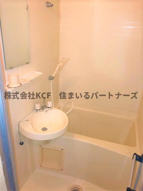 エトランゼ宮本3の浴室|日々の疲れを癒すお風呂付です