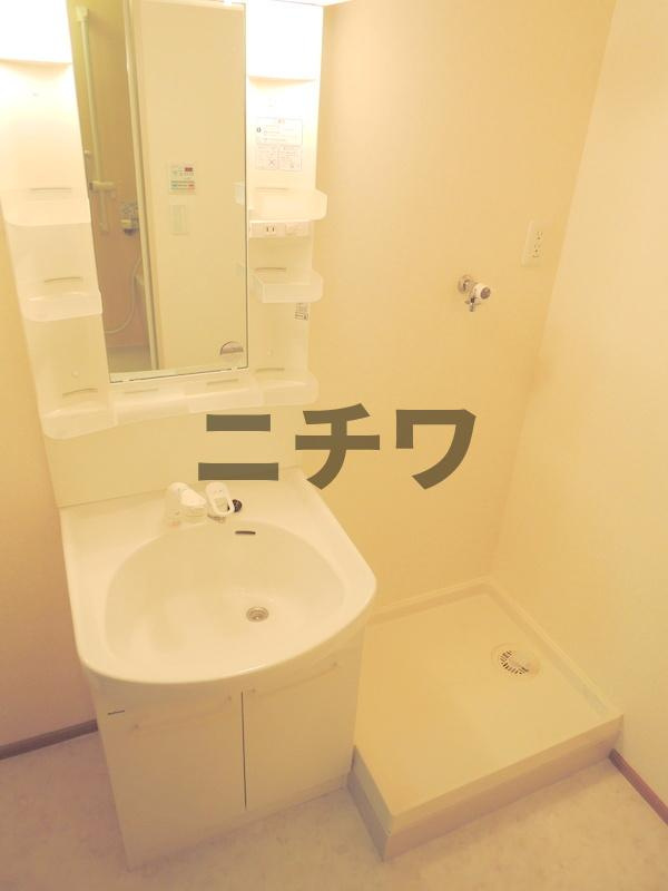ヴェルデ早稲田の洗面所|★独立洗面台付・室内洗濯機置き場★