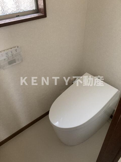 【トイレ】 | 西大井戸建 | ゆったりとした空間のトイレです