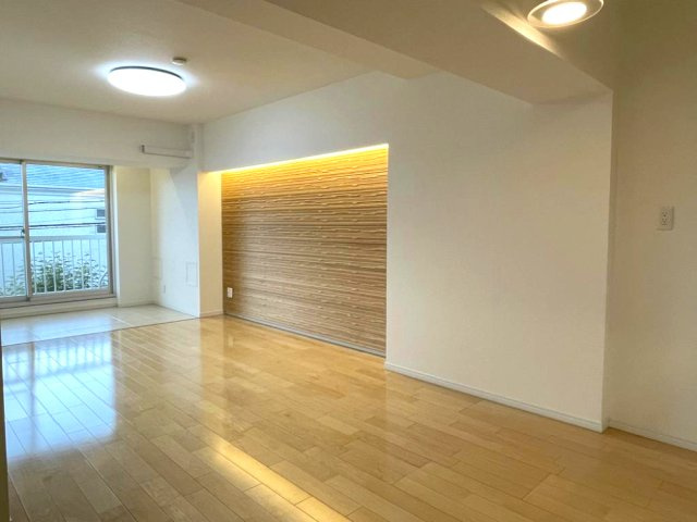 芦屋松浜ハイツの居間・リビング