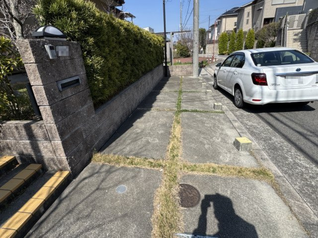 阪南市桃の木台６丁目　中古戸建の前面道路含む現地写真