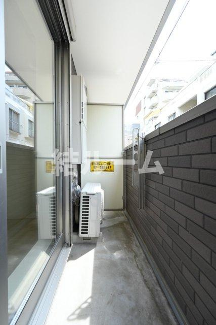 練馬区貫井１丁目のアパートのバルコニー