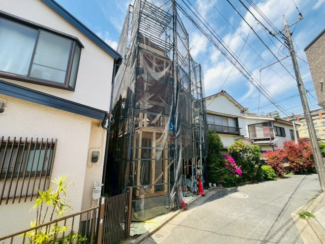 【外観】 | 練馬区旭町３丁目　新築戸建て | 建築中