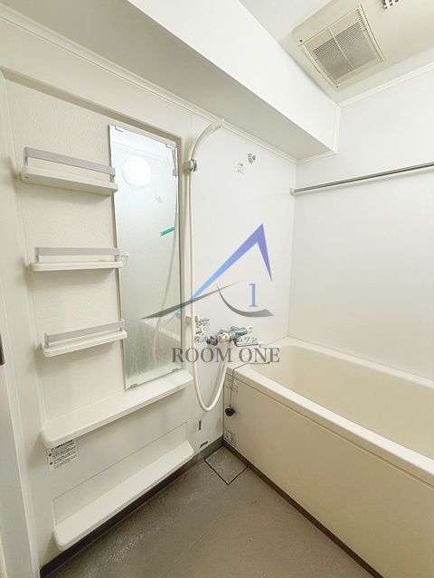 バンブー岩本町の浴室|お風呂です。