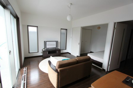 熊本市中央区水前寺１丁目の賃貸マンションの居間・リビング