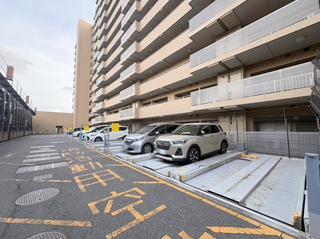 ソフィア美浜ライトプラザの駐車場|共用部・駐車場