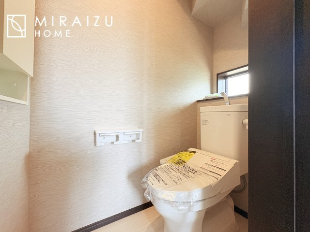 【トイレ】 | おしり洗浄、ビデ洗浄、暖房便座の機能を標準装備。トイレットペーパーの無駄遣いを防ぎ、肌を傷つける心配がありません♪