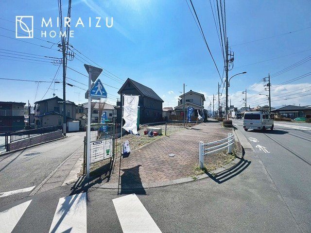 【外観】 | プライバシー性と開放感を高める住環境。陽当たりの良い開かれたロケーションを活かし、心地よい暮らしをプランニング
