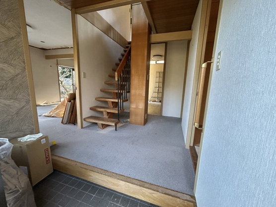 【玄関】 | 大室高原別荘地　戸建