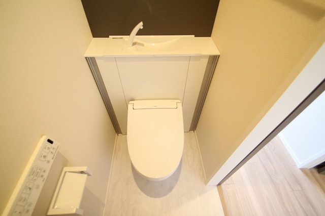 戸田市大字新曽の賃貸マンションのトイレ|建築中写真になります
