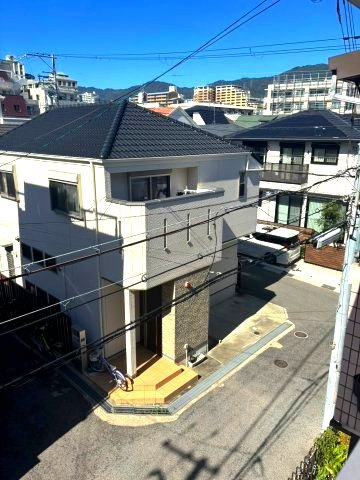 田中町4丁目の展望|将来のお子様の通学も視野に入れると各方面アクセスがいい住居は日々の生活を助けてくれますね。