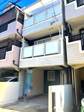 田中町4丁目の外観|JR線住吉駅・阪急線岡本駅が徒歩圏。将来のお子様の通学も視野に入れると各方面アクセスがいい住居は日々の生活を助けてくれますね。
