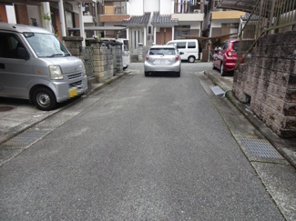 【前面道路含む現地写真】 | 川西市西畦野2丁目2の13　中古一戸建て