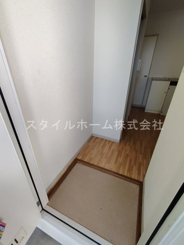 【玄関】 | サンコーポ中山 | イメージ写真です。
