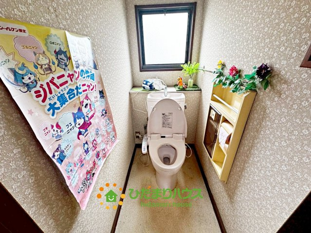 杉戸町杉戸　中古一戸建てのトイレ|温水洗浄便座が付いております。