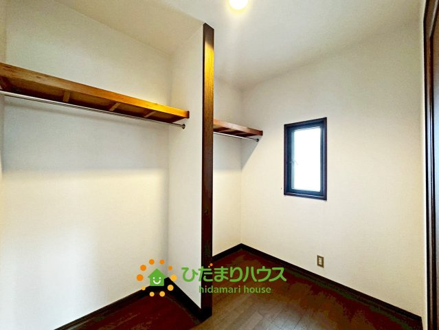杉戸町杉戸　中古一戸建ての収納|2Fにクローゼットがございます。かさばる荷物も保管しておけます。