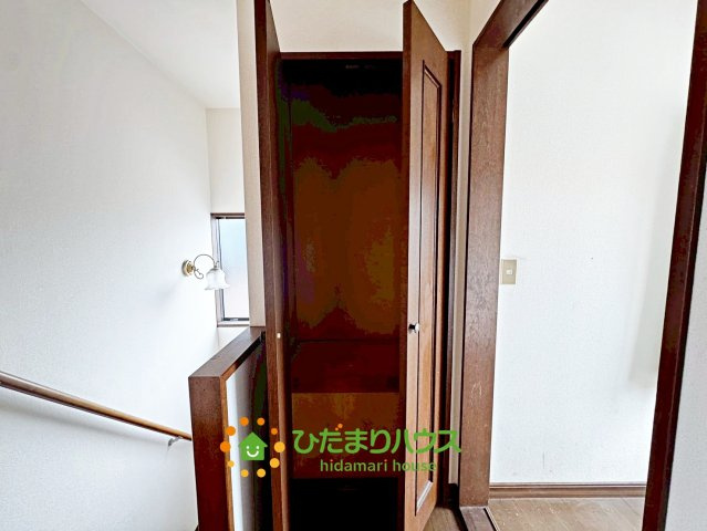 杉戸町杉戸　中古一戸建ての収納|廊下収納になります。収納力豊富な物件です。