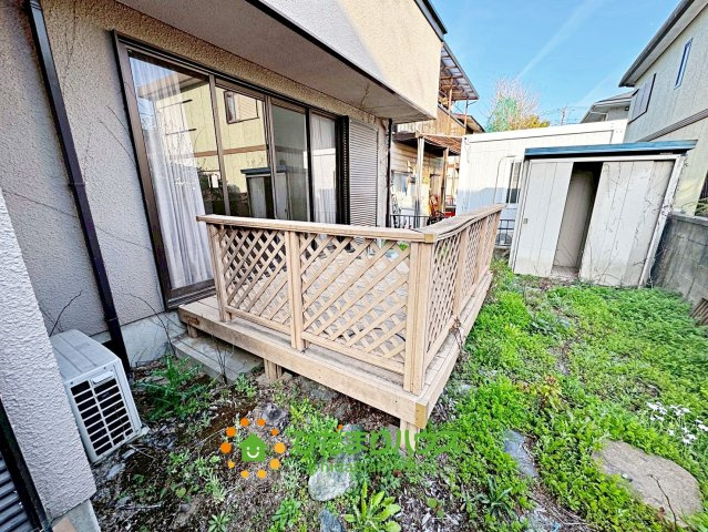 杉戸町杉戸　中古一戸建てのその他|お庭にはウッドデッキがございます。