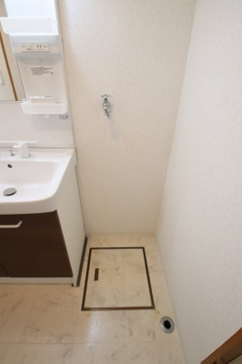【設備】 | パークアベニュー弐番館 | 室内洗濯機置場