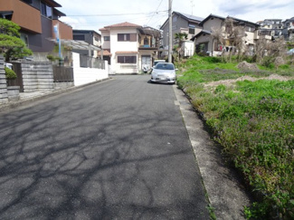 【前面道路含む現地写真】 | 川西市東畦野1丁目7の26　中古ー戸建て