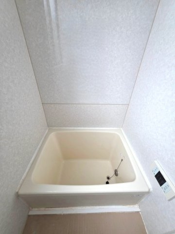 【浴室】 | 東元町一丁目戸建て